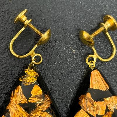VINTAGE BLACK & GOLD LEAF? DANGLE EARRINGS