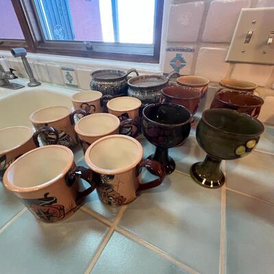 17pc Lot of Ceramic Mugs/Glasses/Bowls