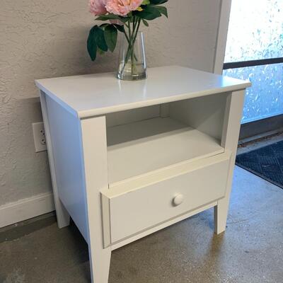 *JUST ADDED* Darling Little White Night Stand