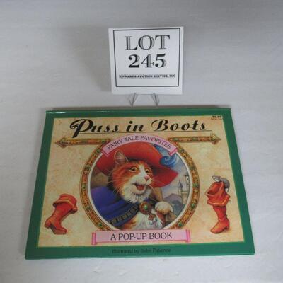 Puss In Boots Pop Up Book
