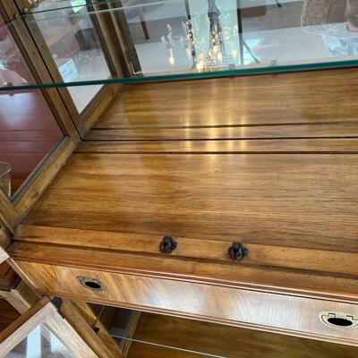 Beautiful Vintage Drexel Lighted Glass Display Cabinet