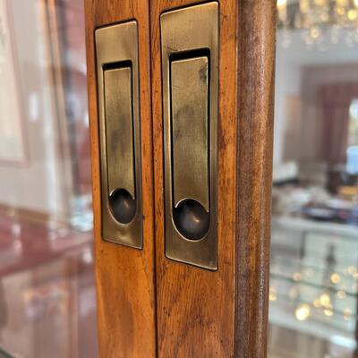 Beautiful Vintage Drexel Lighted Glass Display Cabinet
