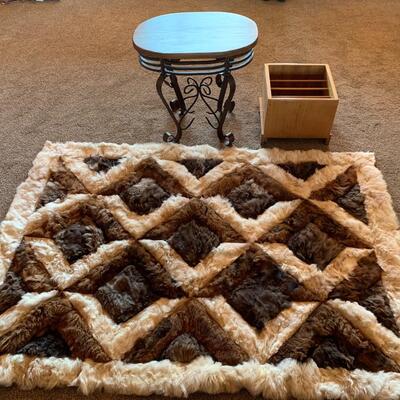 Alpaca Quilted Rug, Side Table, Magazine Holder