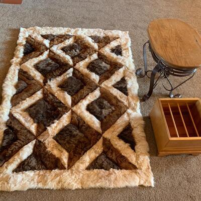 Alpaca Quilted Rug, Side Table, Magazine Holder