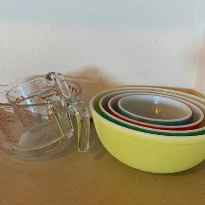 Pyrex Bowls and Measuring Cups