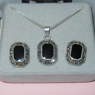 MS Sterling Silver & Marcasite Pendant & Earrings 925 Pierced 18"