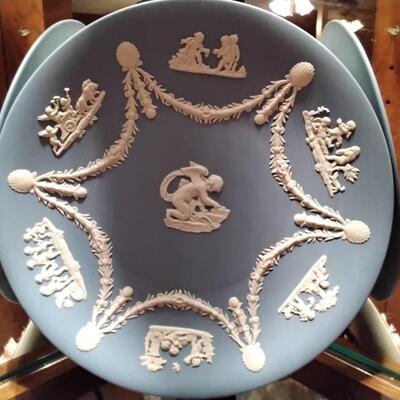 Wedgwood England Jasperware Embossed Cupid Plate Blue & White 8 7/8