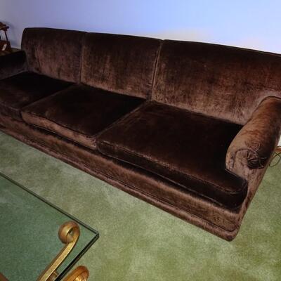 LOT 355   VINTAGE SOFA ON CASTERS IN VERY NICE CONDITION