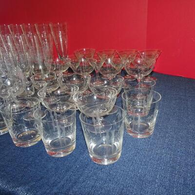 LOT 367. BAMBOO COLLECTION OF GLASSWARE