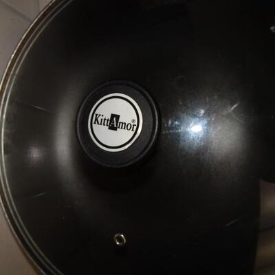 LOT 366. COOKWARE