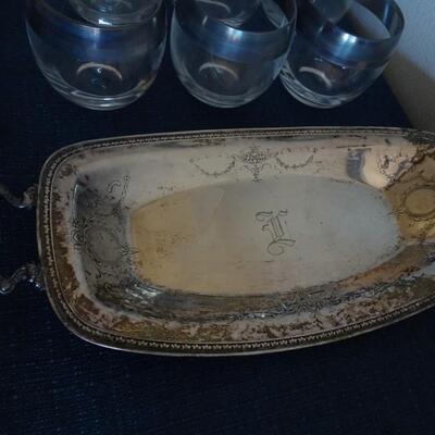 LOT 375. BOWLS, GLASES AND TRAYS