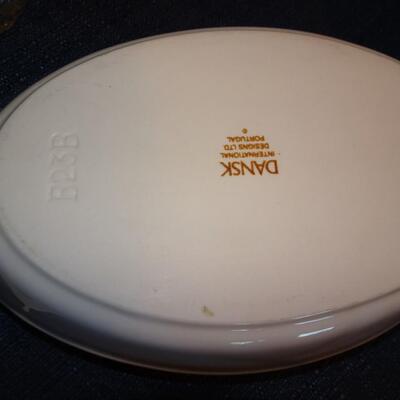 LOT 388. PLATES AND DISHES