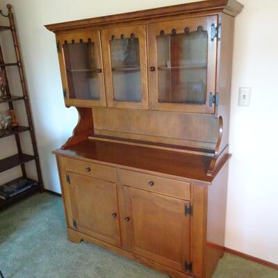 Ethan allen deals hutch