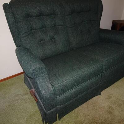 LOT 400.  LA-Z-BOY  DUAL RECLINER/LOVESEAT