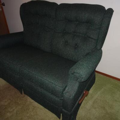 LOT 400.  LA-Z-BOY  DUAL RECLINER/LOVESEAT