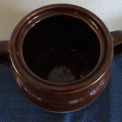 LOT 404.    B&M POTTERY BEAN JAR