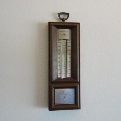 LOT 408.   SPRINGFIELD WEATHER STATION