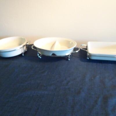 LOT 412. SERVING DISHES