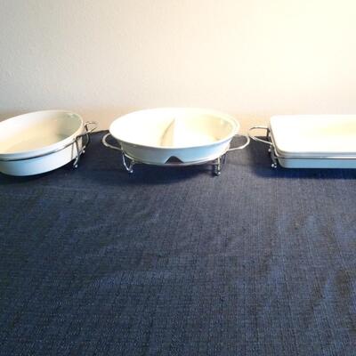 LOT 412. SERVING DISHES