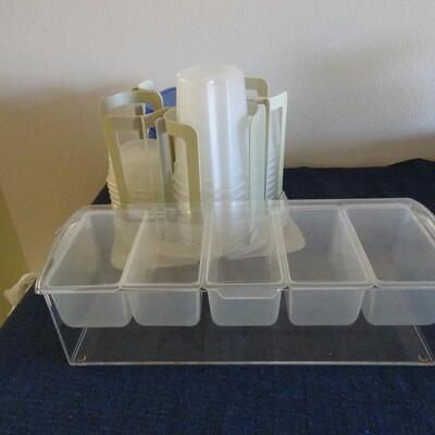 LOT 417.   PLASTIC KITCHEN ITEMS