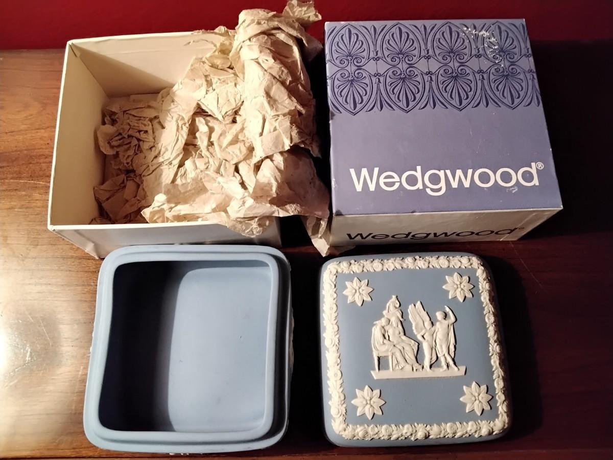 Wedgwood Square Blue Jasperware Lidded Trinket Box Still in original