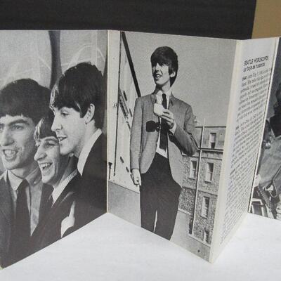 The Beatles Vintage Beatlemania Wallet Photos Set of 20, 1964, Dell Pub, USA,