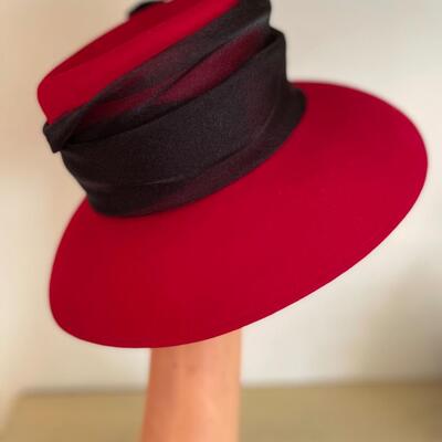 ST Vintage red felt hat by Biltmore