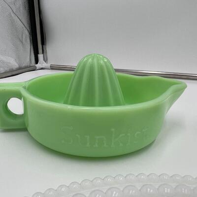 Lot of 6 Mid Century Milk Glass Sunkist Juicers in White and Jadeite Green and Beaded Edge Plates