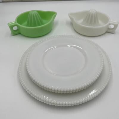 Lot of 6 Mid Century Milk Glass Sunkist Juicers in White and Jadeite Green and Beaded Edge Plates