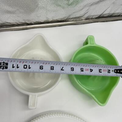 Lot of 6 Mid Century Milk Glass Sunkist Juicers in White and Jadeite Green and Beaded Edge Plates