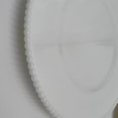 Lot of 6 Mid Century Milk Glass Sunkist Juicers in White and Jadeite Green and Beaded Edge Plates