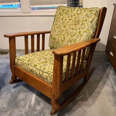 Antique Mission Style Quarter Sawn Oak Wood Rocking Chair