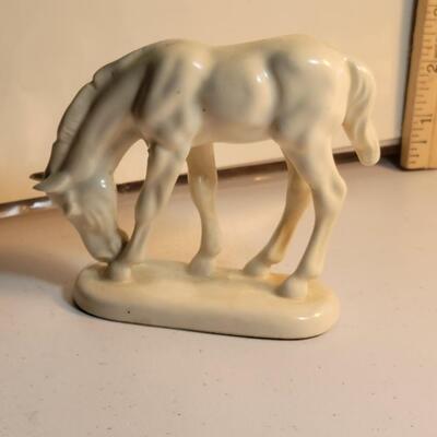 Vintage Ceramic/Porcelain horse made in Japan