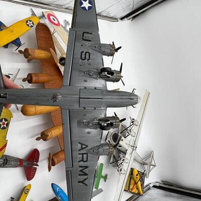 Large Lot of 20 Vintage and Antique Toy Model Airplanes War Planes and Helicopter