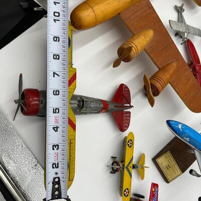 Large Lot of 20 Vintage and Antique Toy Model Airplanes War Planes and Helicopter