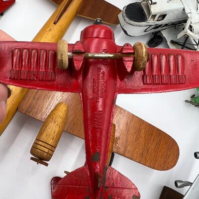Large Lot of 20 Vintage and Antique Toy Model Airplanes War Planes and Helicopter