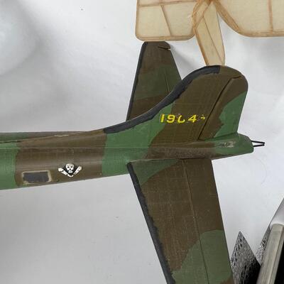 Large Lot of 20 Vintage and Antique Toy Model Airplanes War Planes and Helicopter