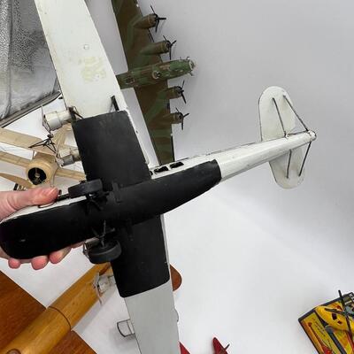 Large Lot of 20 Vintage and Antique Toy Model Airplanes War Planes and Helicopter