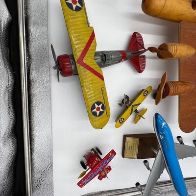 Large Lot of 20 Vintage and Antique Toy Model Airplanes War Planes and Helicopter
