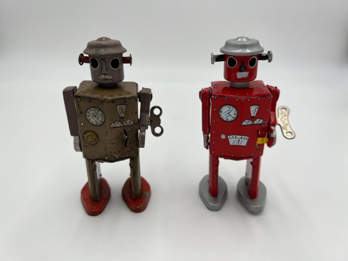 ATOMIC RED Robot MAN Windup Walking Tin Toy Collectors RARE 