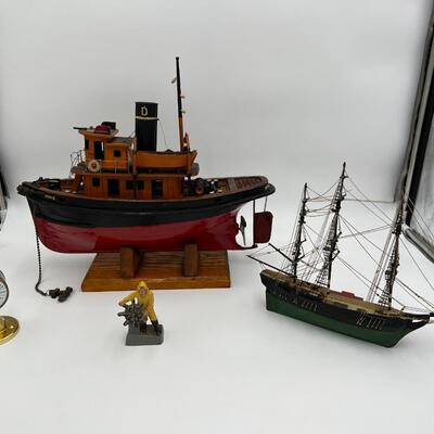 Lot of Antique Wood Display Tug Boat Sailing Ship Engine Order Telegraph and Cast Iron Captain