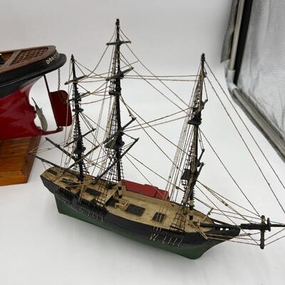 Lot of Antique Wood Display Tug Boat Sailing Ship Engine Order Telegraph and Cast Iron Captain