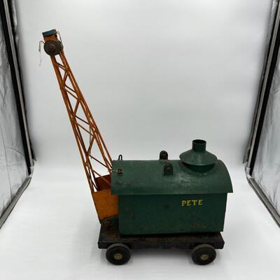 Antique hotsell toy cranes