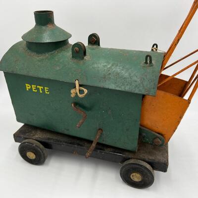 1920s or 1930s Antique Pressed Steel Toy Crane with Magnet