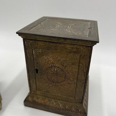 Premium Lot of 6 Antique Cast Iron Coin Banks Safes