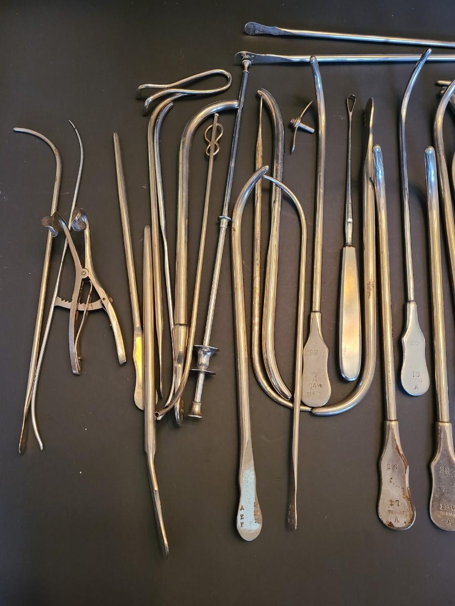 LOT 137 Vintage Medical Tools
