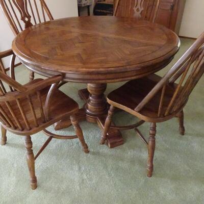 LOT 435.  THOMASVILLE DINING SET WITH TWO 20" EXTENSION LEAVES