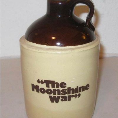 MS Hollywood Souvenir Little Brown Jug MGM Movie 1970 "The Moonshine War" Richard Widmark Alan Alda
