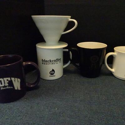 LOT 448. COLLECTION OF MUGS