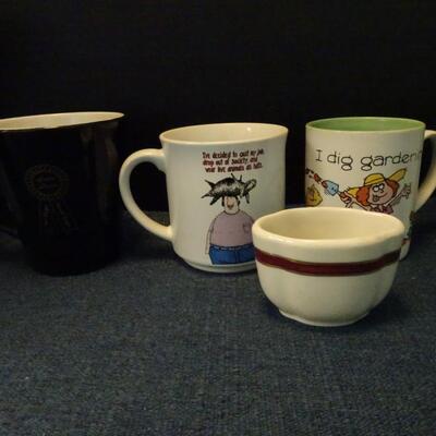 LOT 448. COLLECTION OF MUGS
